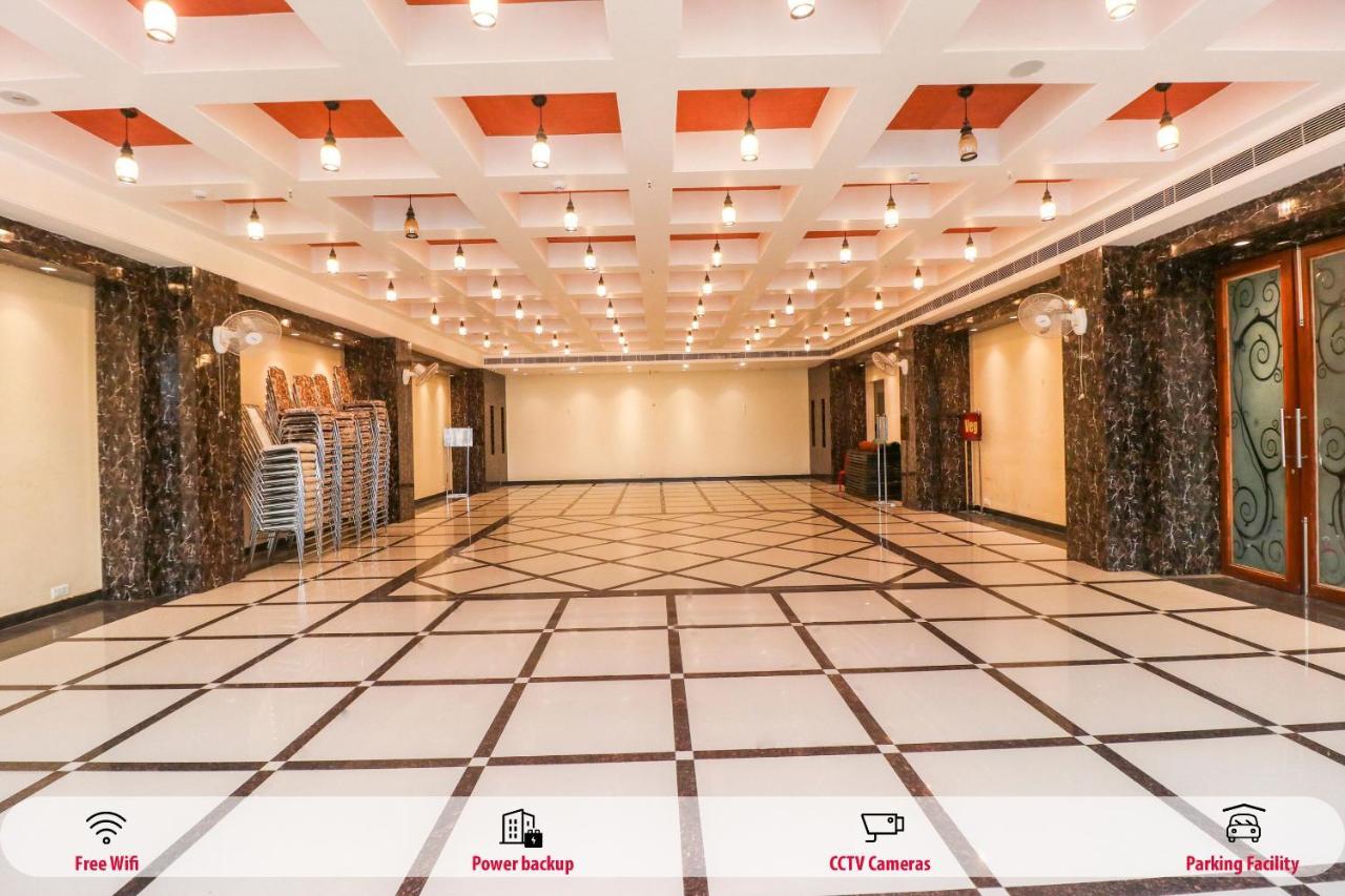 Oyo Flagship 69860 Mastana Palace Hotel Benares Buitenkant foto